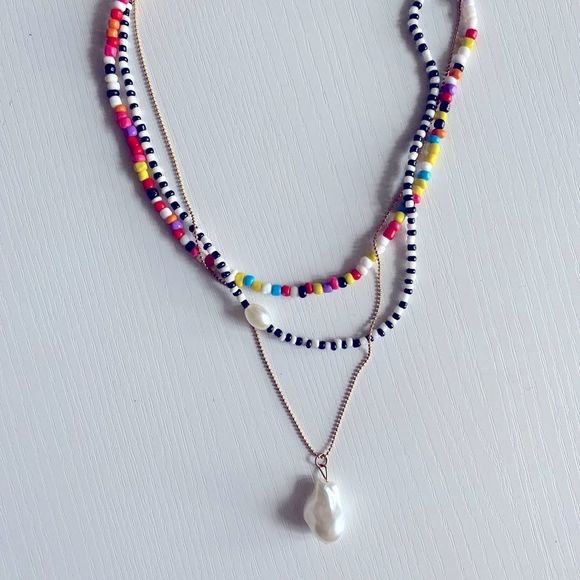 New! Fun Multicolored, Multilayer Necklace with Faux Pearl - Picture 1 of 5
